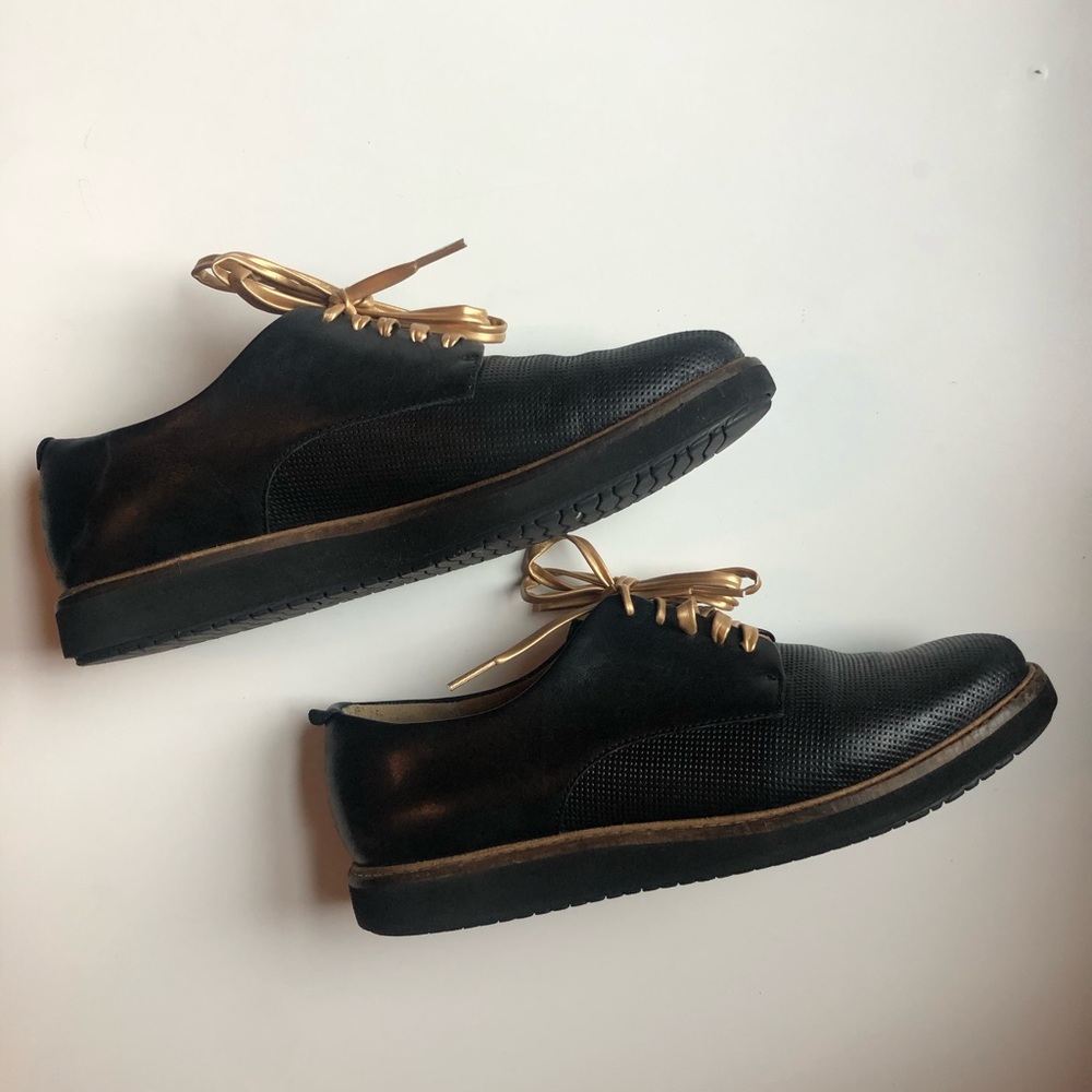 Clarks Artisan Comfort Oxfords